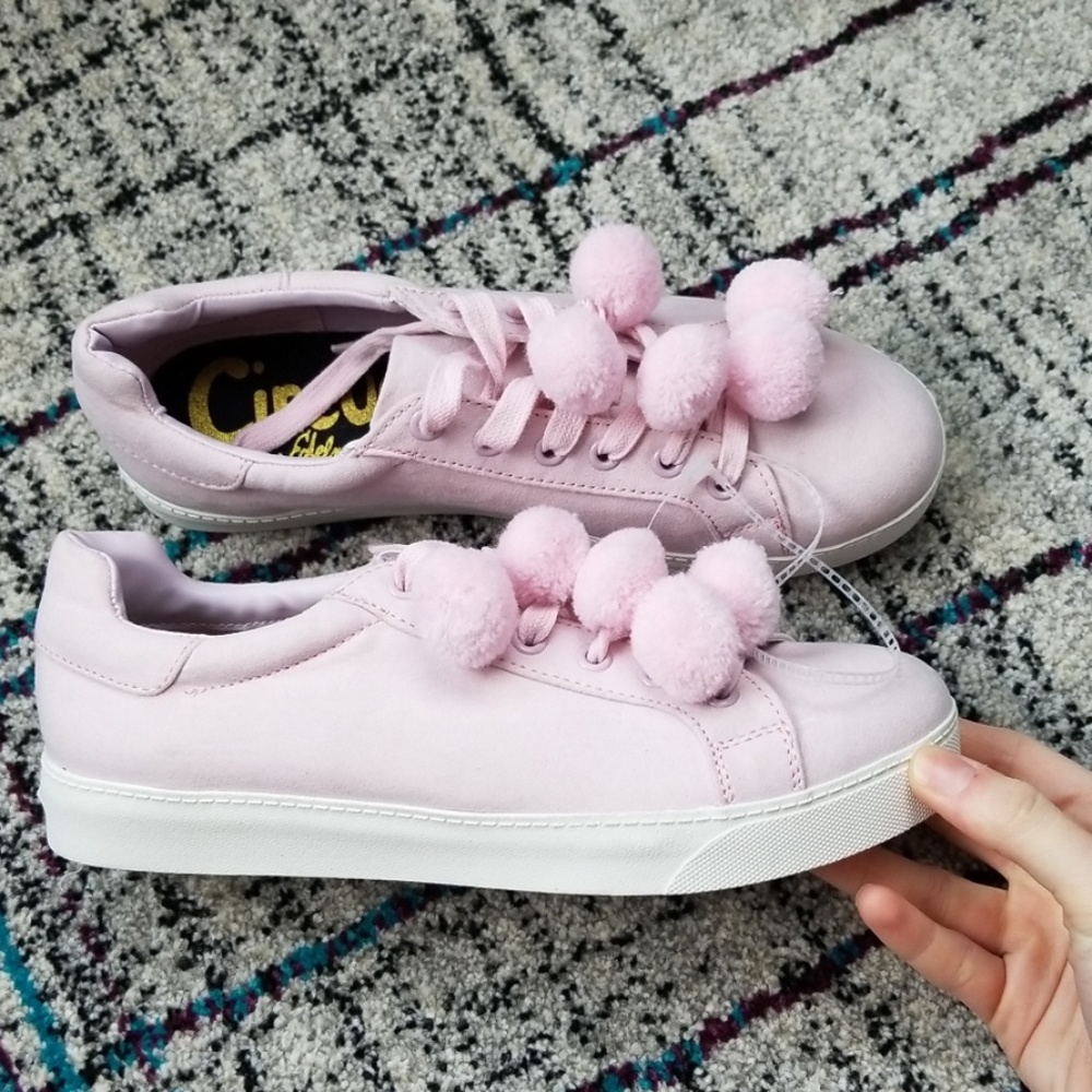 Circus Sam Edelman carmela suede pink pompom shoes